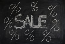 sale sign to represent value investing stocks being seen as cheap