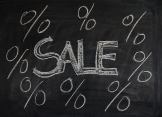 sale sign to represent value investing stocks being seen as cheap